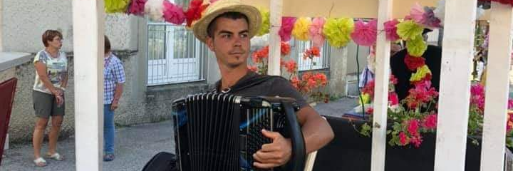 Cadet Teddy, Musiciens Accordéoniste en représentation à Jura - photo de couverture n° 1