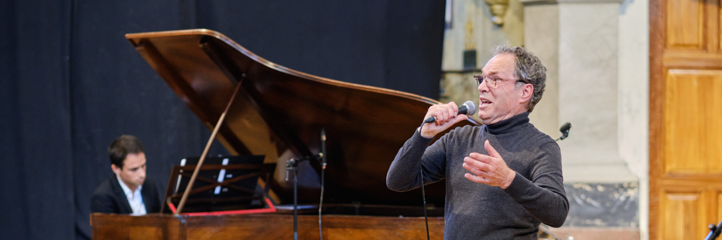 LARDEUX Régis, musicien Chanteur en représentation à Sarthe - photo de couverture n° 2