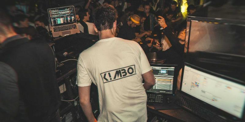 Dj KUB, DJ DJ en représentation - photo de couverture n° 1