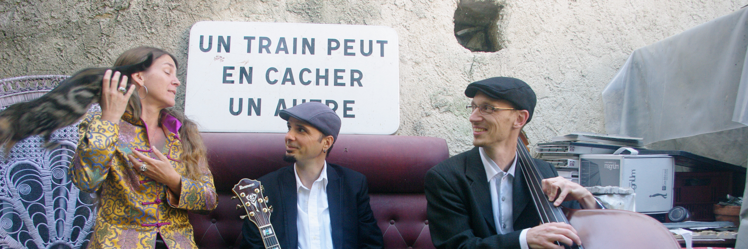 Gavali, groupe de musique Jazz manouche en représentation à Vaucluse - photo de couverture n° 3