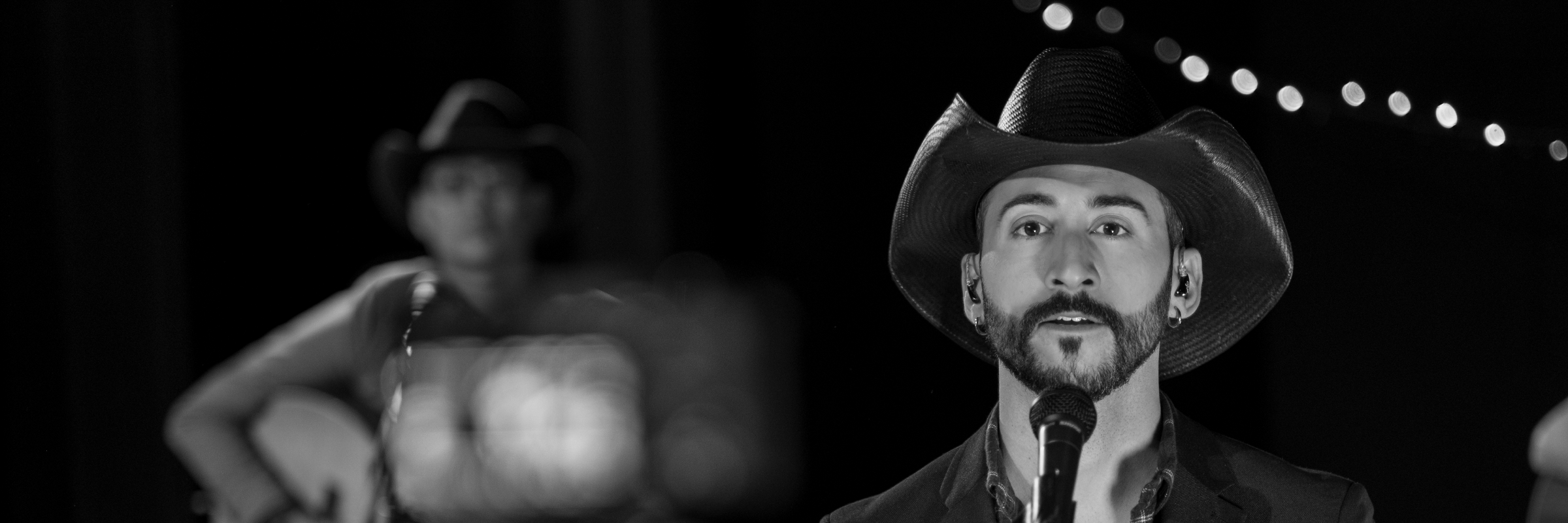 Flavio Cipriano, musicien Country en représentation à Paris - photo de couverture n° 2