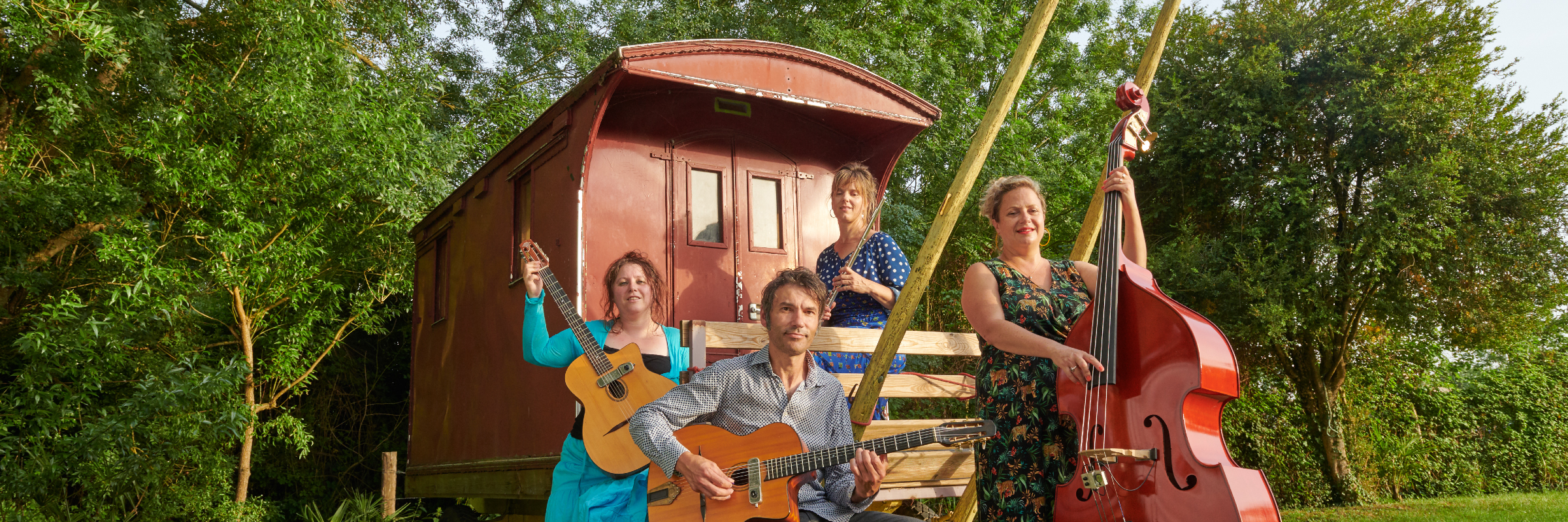 BOHEMIA, groupe de musique Gypsy en représentation à Charente Maritime - photo de couverture n° 3