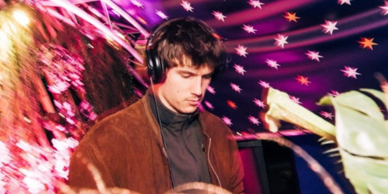 Valentin Chauveau, DJ DJ en représentation - photo de couverture n° 1