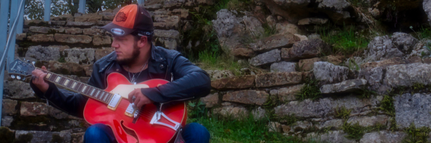 Jean Marcel, musicien Rock en représentation à Doubs - photo de couverture