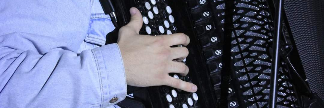 Pierre B., musicien Pianiste en représentation à Vaucluse - photo de couverture