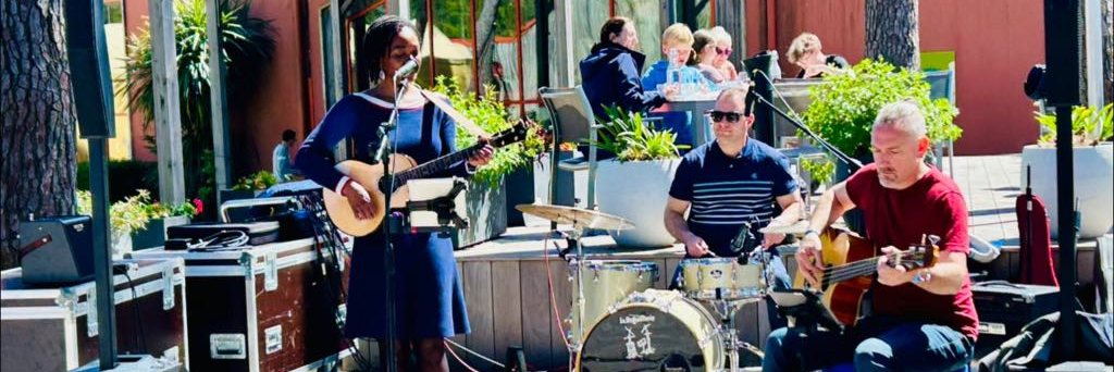 Franquette, Chanteur Acoustique en représentation à Sarthe - photo de couverture n° 2