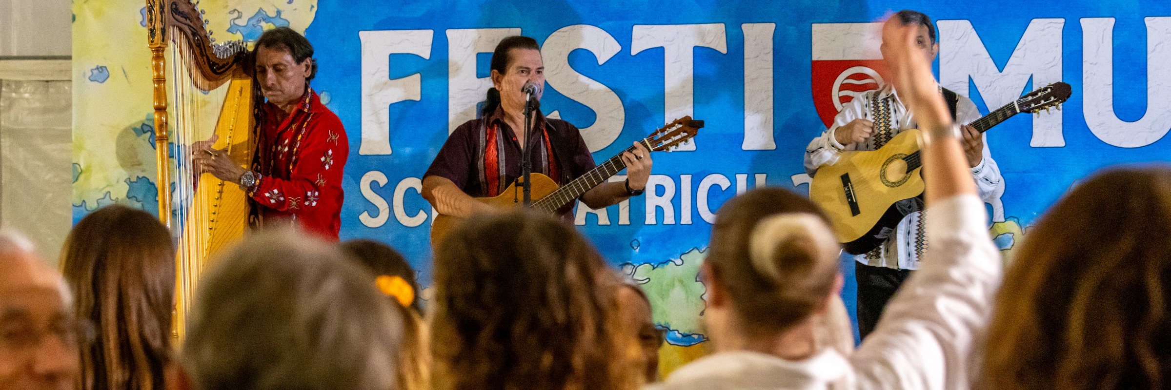 NUCHO NDC, groupe de musique Chanteur en représentation à Canton de Vaud - photo de couverture n° 5