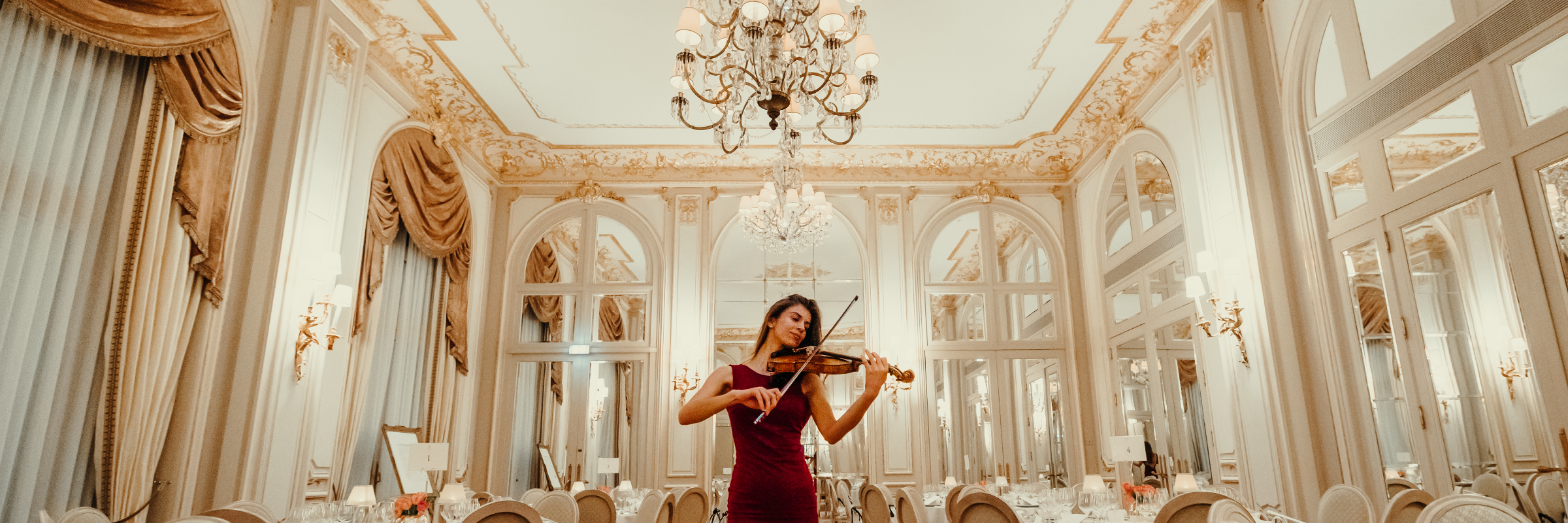 Lara Pouget, musicien Violoniste en représentation à Rhône - photo de couverture n° 1