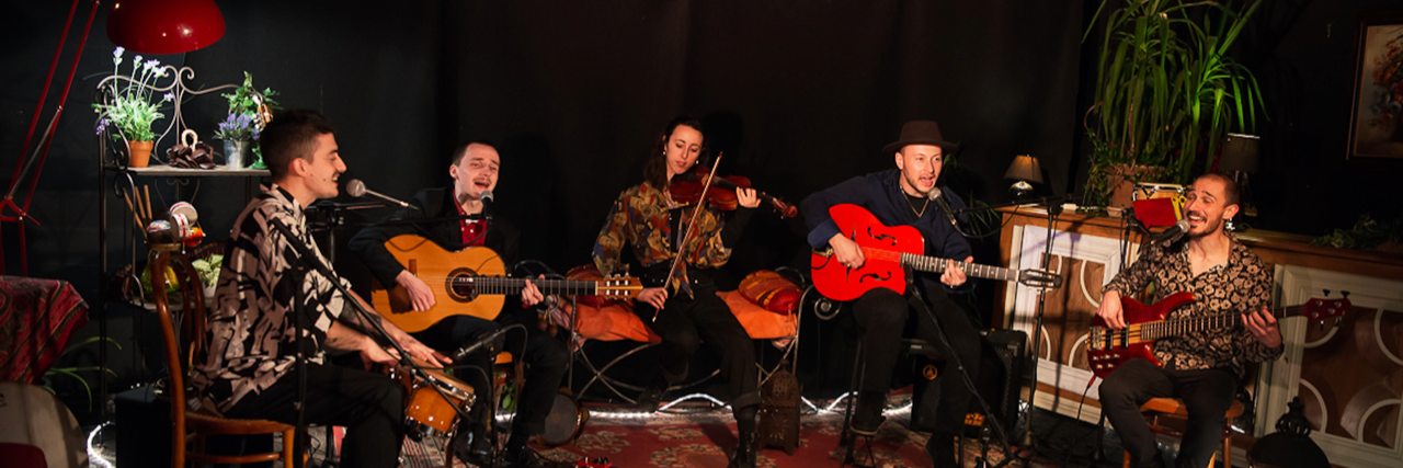 Quietamo, groupe de musique Latino en représentation à Vienne - photo de couverture