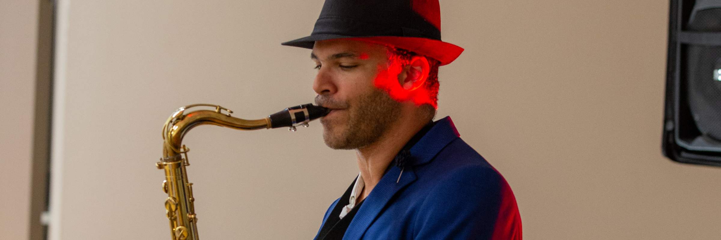 Kevin Krueger, DJ Saxophoniste en représentation à Yvelines - photo de couverture n° 1