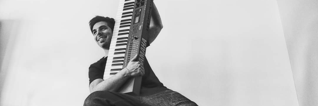 Miguel Hernandez, musicien Pianiste en représentation à Haute Garonne - photo de couverture