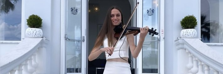 Raffaella Care Violoniste, musicien Violoniste en représentation à Alpes Maritimes - photo de couverture n° 3
