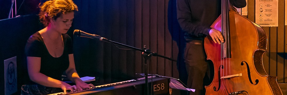 Carmine, Chanteur Chanteur en représentation à Paris - photo de couverture n° 4