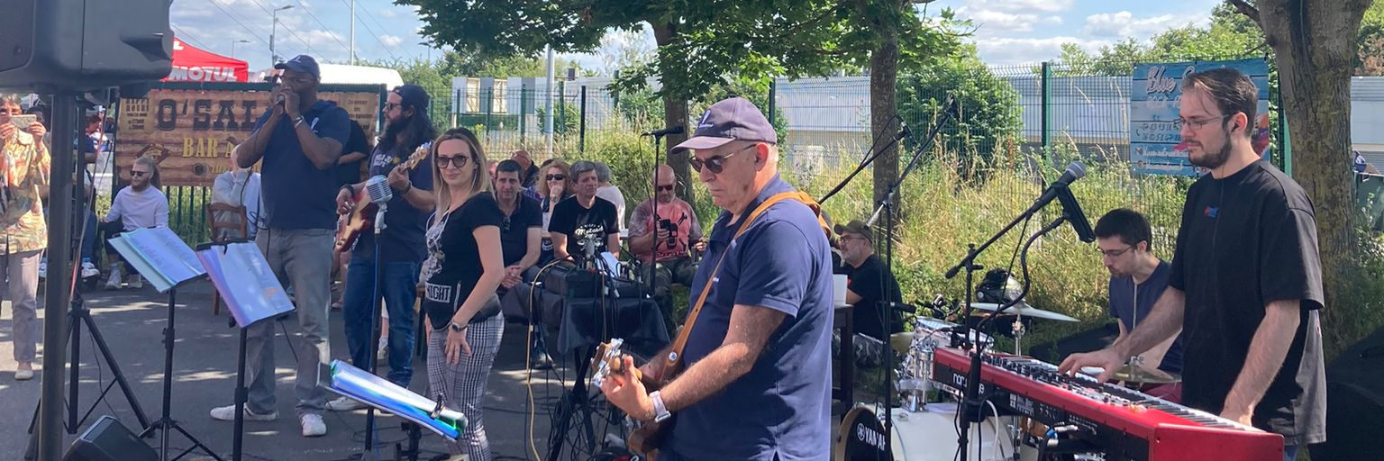 Blue Sweetness, groupe de musique Pop en représentation à Seine et Marne - photo de couverture n° 3