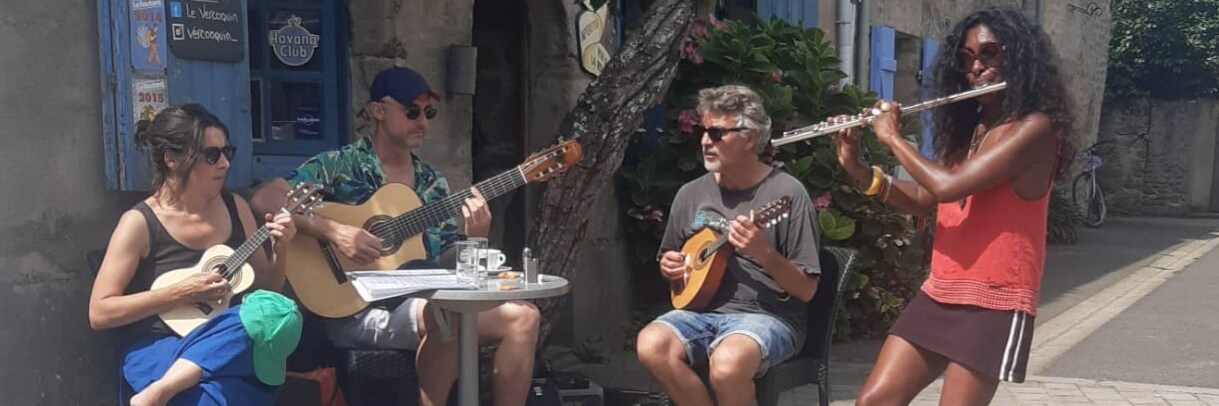 Choro Atlantico, groupe de musique Brésilienne en représentation à Loire Atlantique - photo de couverture n° 3