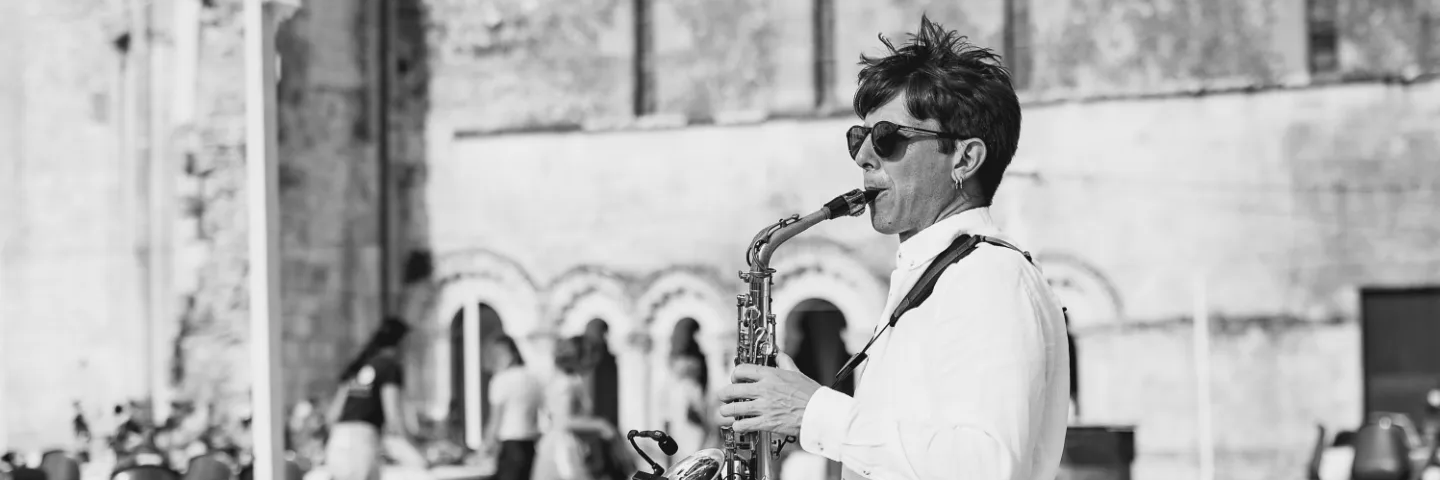 Maël Sax, musicien Saxophoniste en représentation à Charente Maritime - photo de couverture