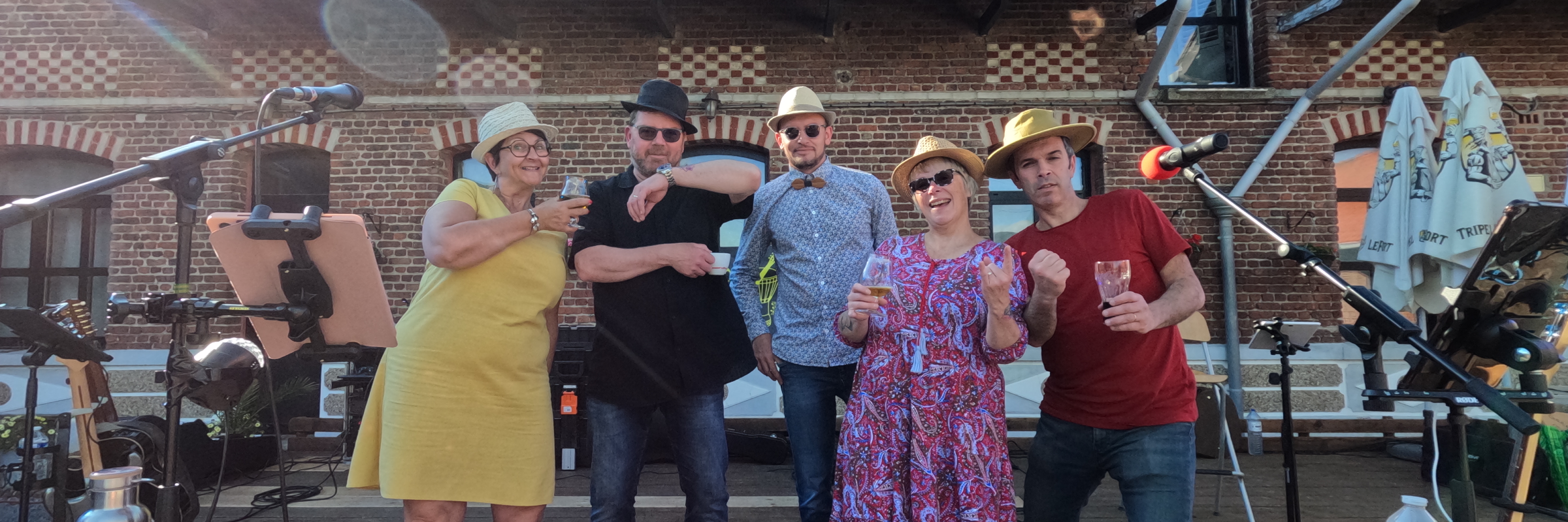 Les Santes Marais, groupe de musique Pop en représentation à Nord - photo de couverture