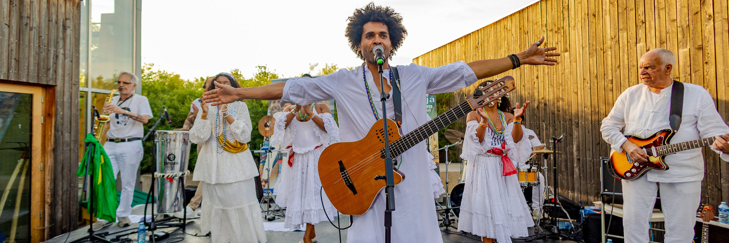 Tom de Bahia , groupe de musique Bossa Nova en représentation à Paris - photo de couverture n° 4