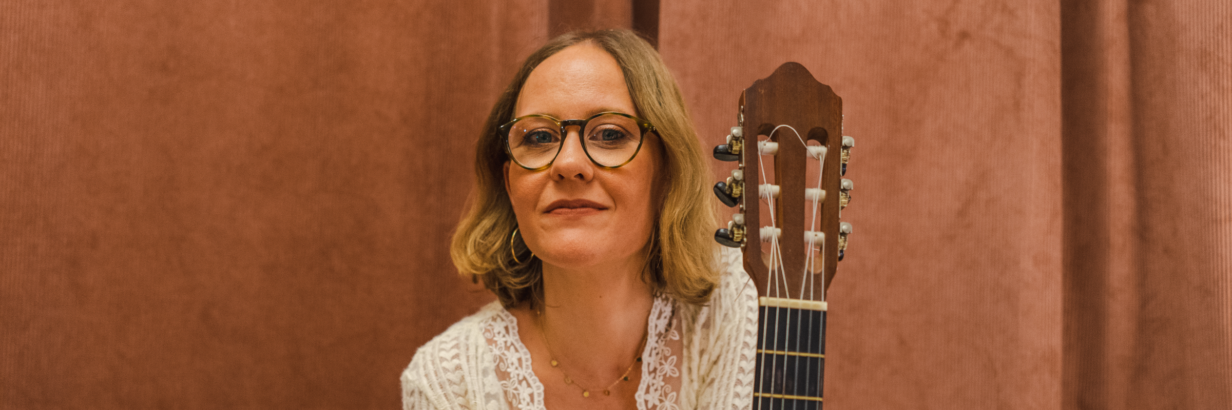 Lula Maeve, musicien Folk en représentation à Isère - photo de couverture n° 2