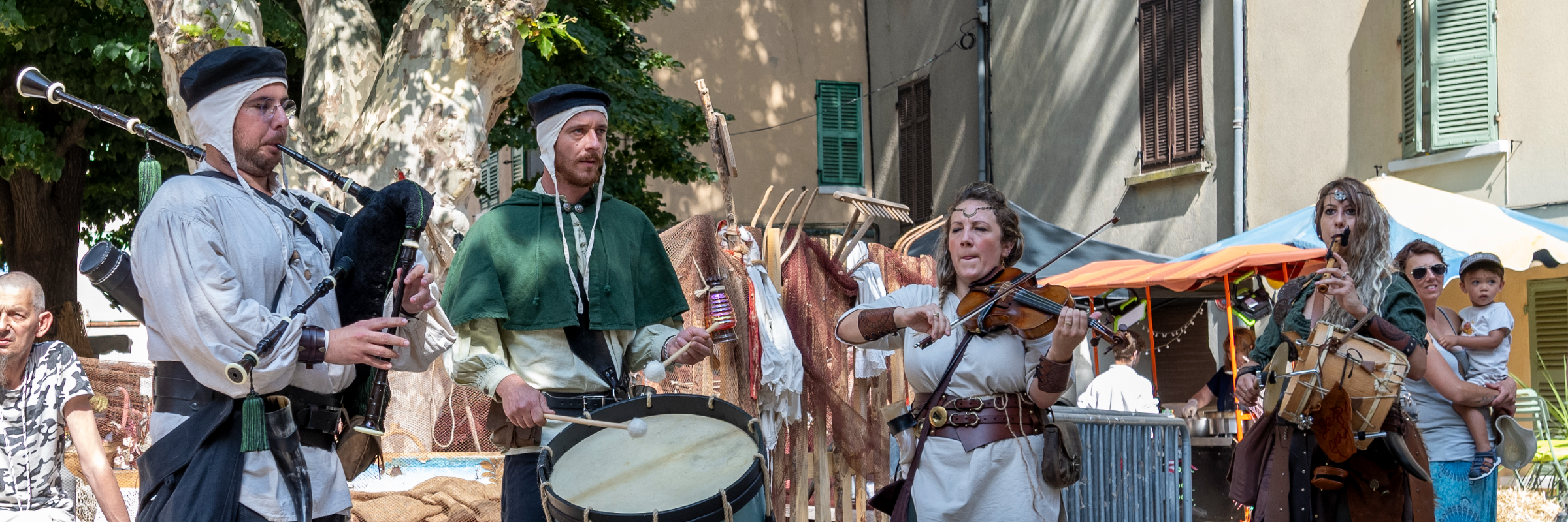 Les Gaflos, groupe de musique Musiques du Monde en représentation à Bouches du Rhône - photo de couverture n° 2