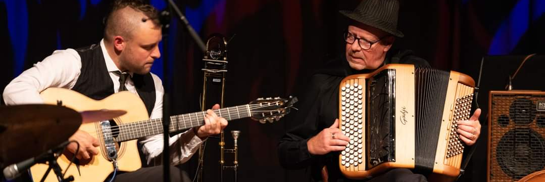 kia ora, groupe de musique Jazz Manouche en représentation à Ille et Vilaine - photo de couverture n° 1