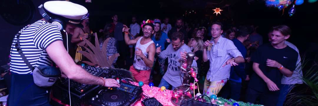 Franky Chaps, DJ DJ en représentation à Gard - photo de couverture n° 5