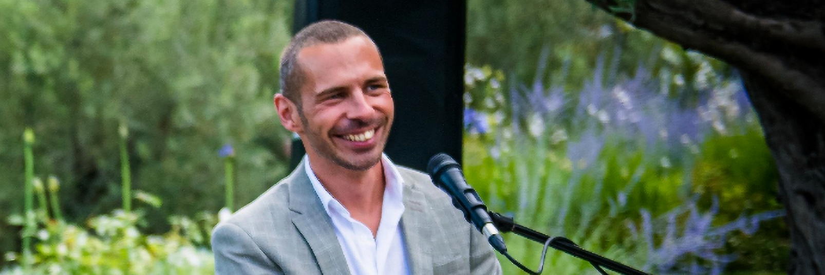 Germain, musicien Chanteur en représentation à Alpes Maritimes - photo de couverture n° 5