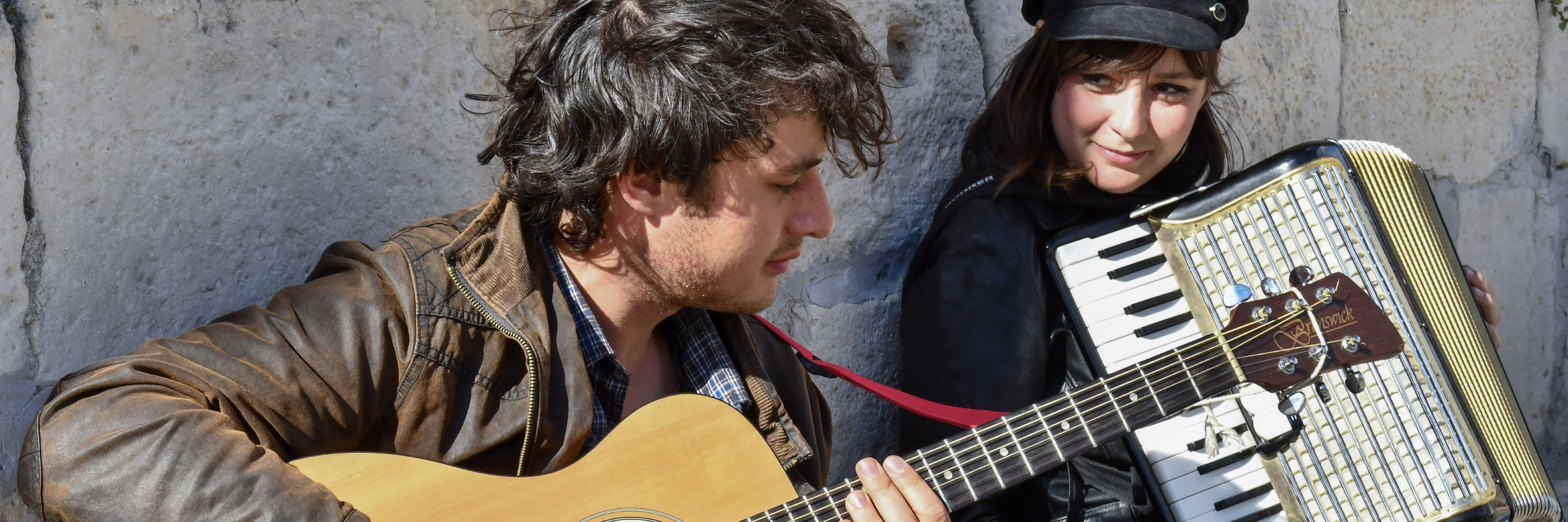 The Larcenists , musicien Chanteur en représentation à Vaucluse - photo de couverture