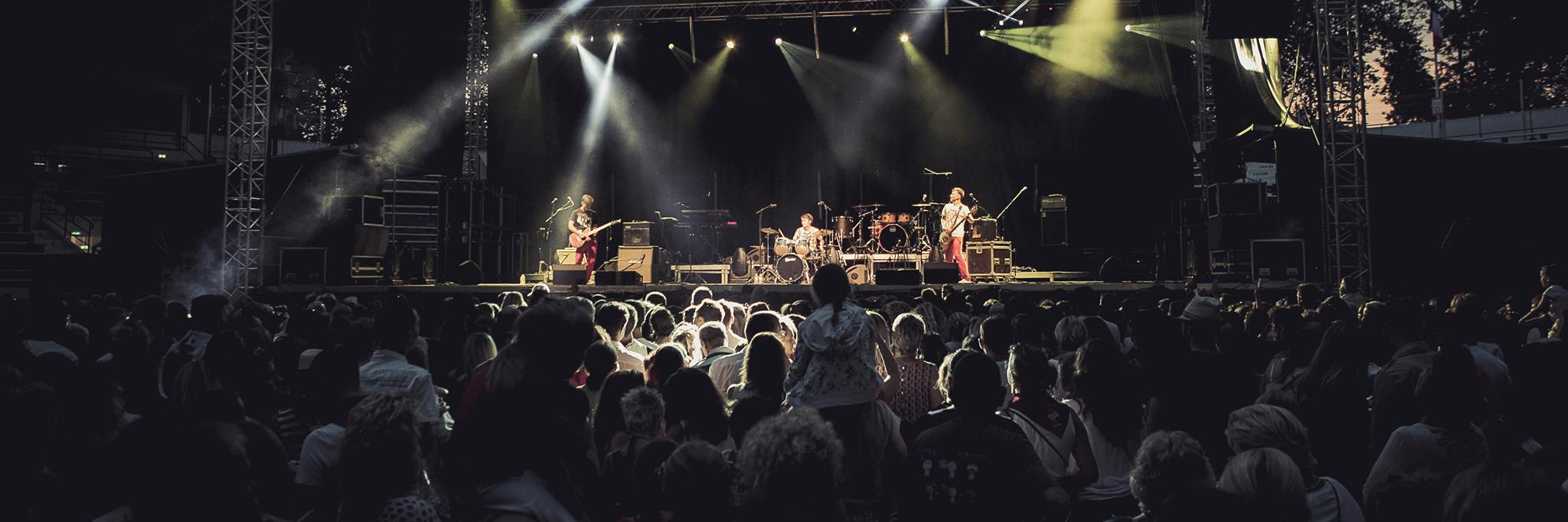 Premier Rencard , groupe de musique Rock en représentation à Puy de Dôme - photo de couverture
