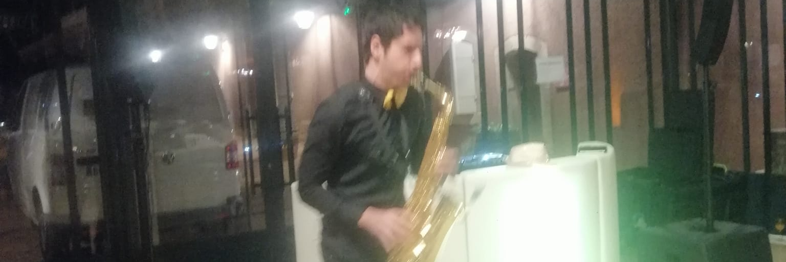 Yo sax, DJ Saxophoniste en représentation à Bouches du Rhône - photo de couverture n° 1