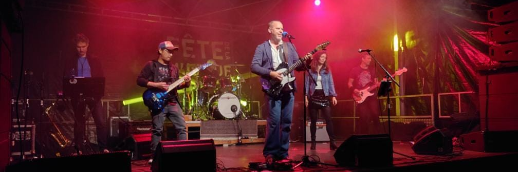 Like Alice, Groupe de Musique Rock en représentation à Canton de Vaud - photo de couverture n° 1