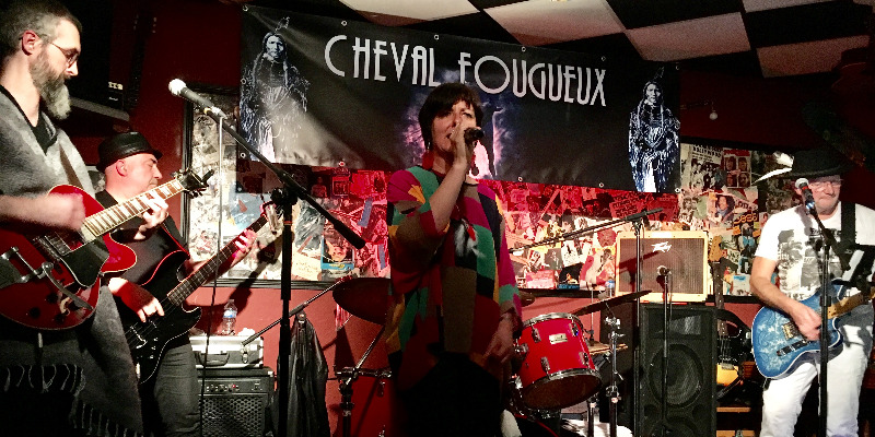 CHEVAL FOUGUEUX, groupe de musique Rock en représentation à Drôme - photo de couverture n° 1