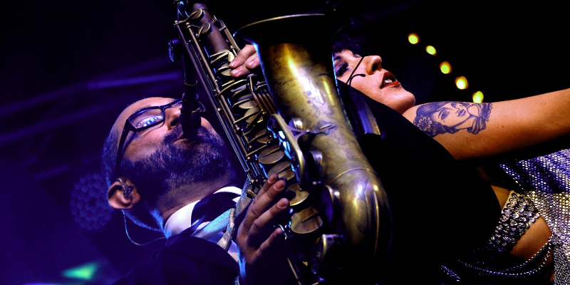 Monsieur SAX, DJ Saxophoniste en représentation à Hérault - photo de couverture n° 1