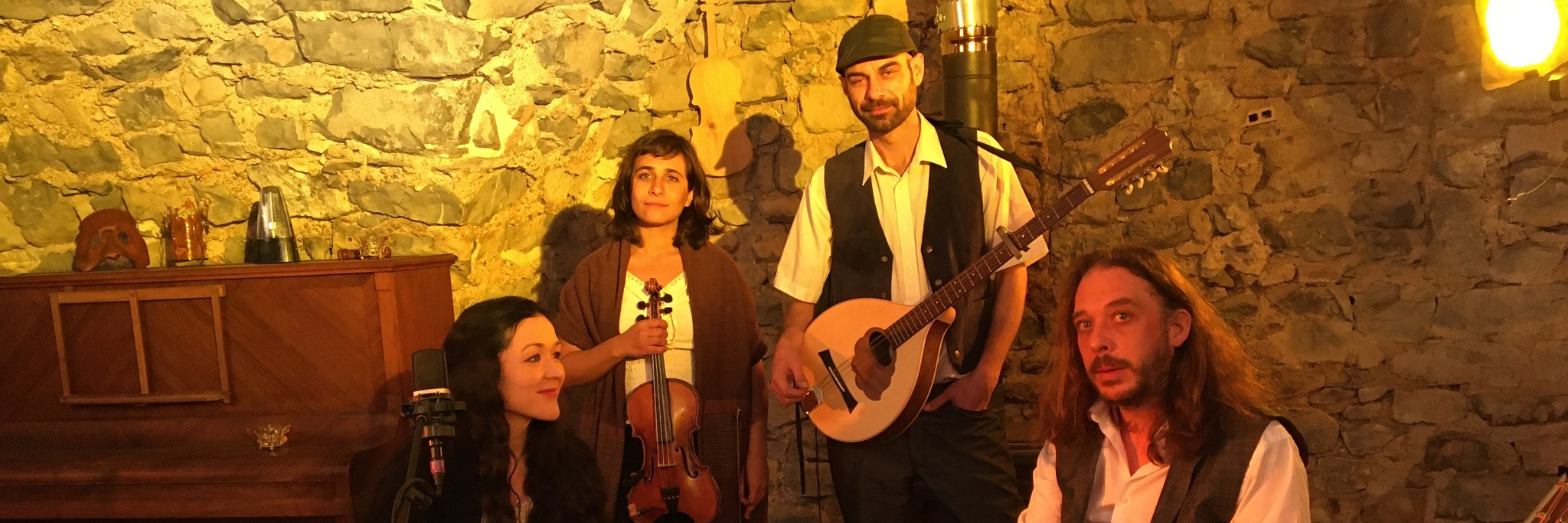 Eanáir, groupe de musique Acoustique en représentation à Hérault - photo de couverture n° 3