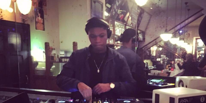 Kiari , DJ DJ en représentation à Paris - photo de couverture