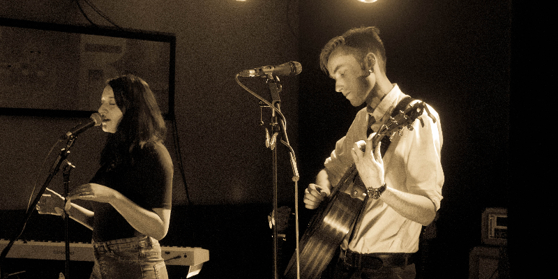 Yaelie Town - Duo, musicien Chanteur en représentation à Nord - photo de couverture n° 3