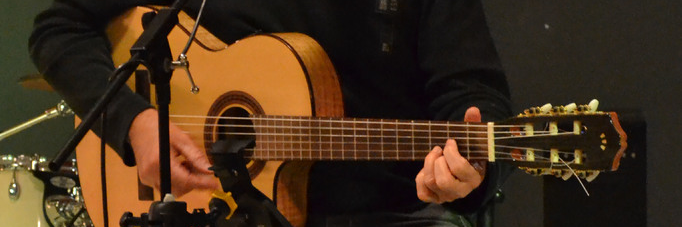 JAMANGO, Chanteur Chanteur en représentation à Tarn - photo de couverture