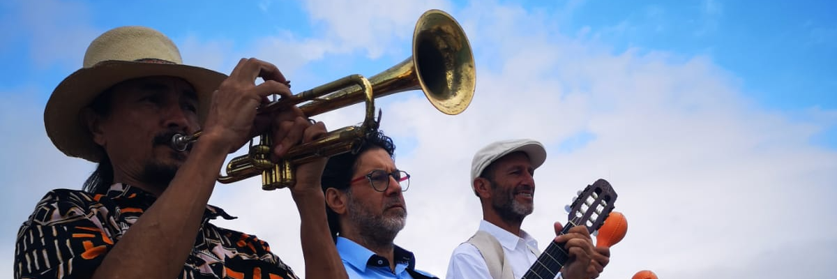 Swing L.A, groupe de musique Latino en représentation à Alpes Maritimes - photo de couverture n° 1