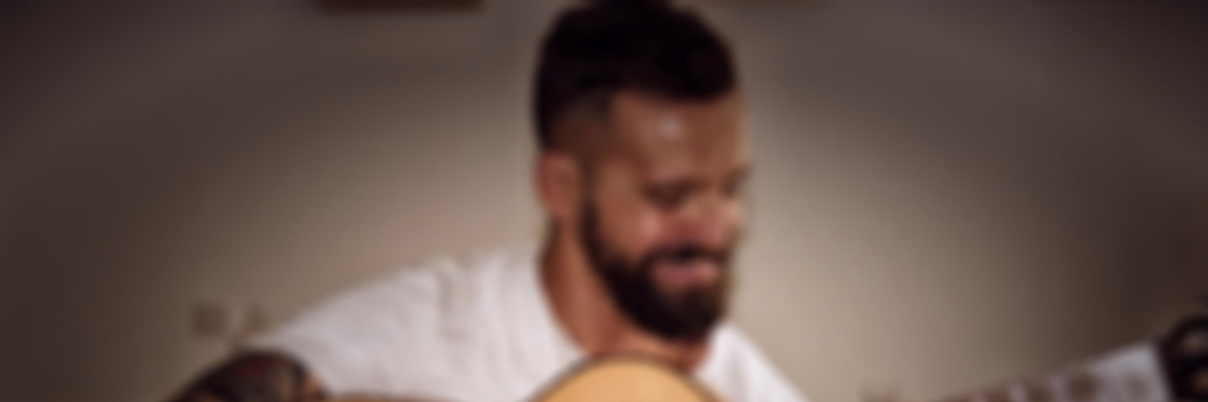 Dams, musicien Guitariste en représentation à Hérault - photo de couverture n° 1