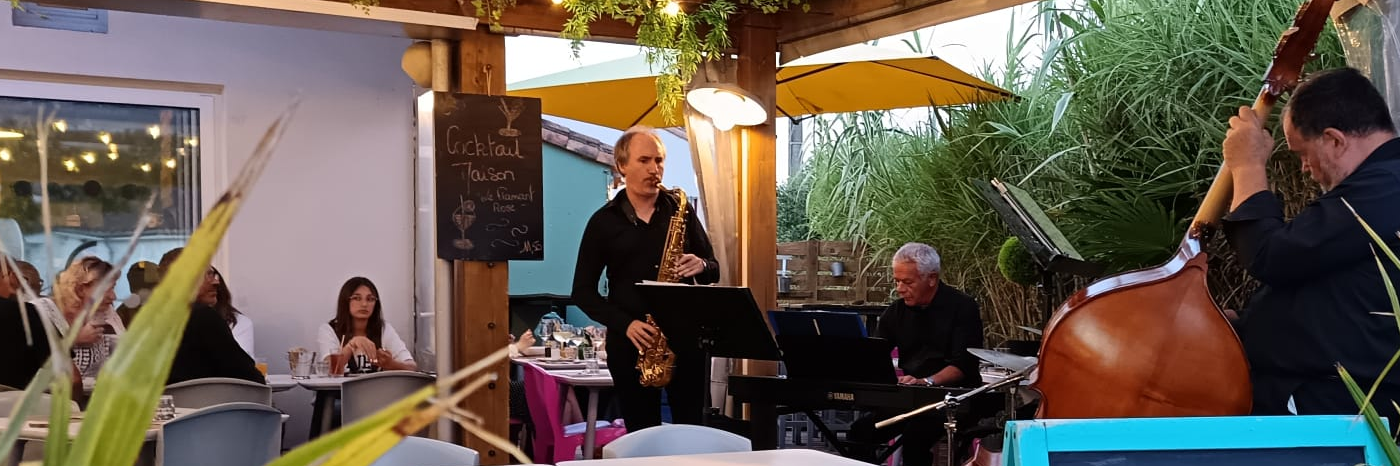 Ocean Blue, groupe de musique Jazz en représentation à Charente Maritime - photo de couverture n° 3